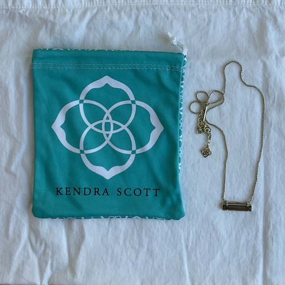 Kendra Scott Leanor Necklace - Picture 2 of 6